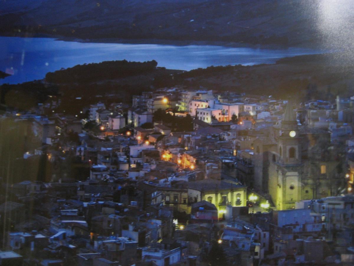 Oasi Del Lago Regalbuto Bagian luar foto