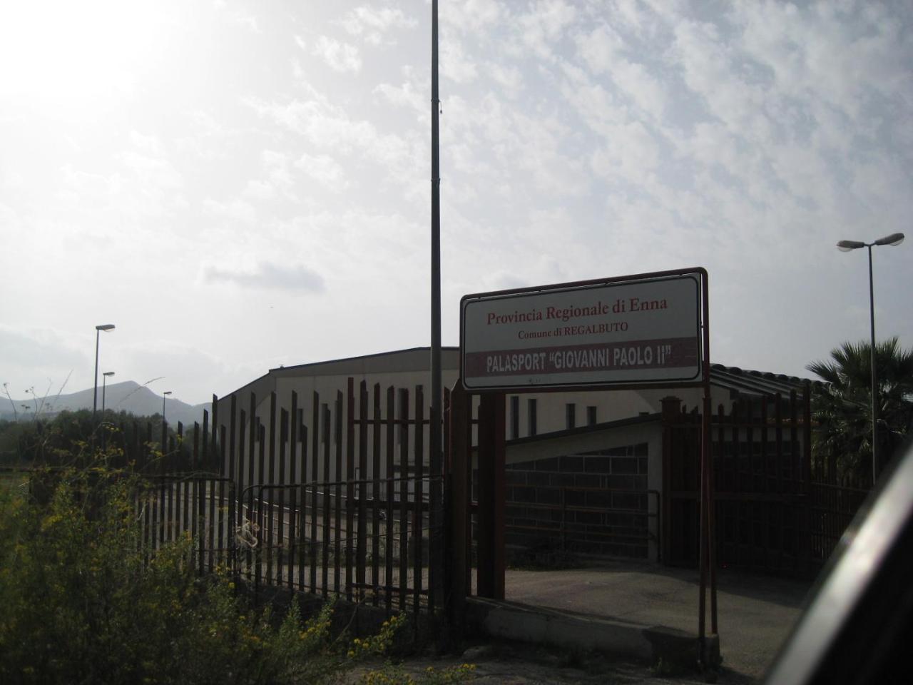Oasi Del Lago Regalbuto Bagian luar foto