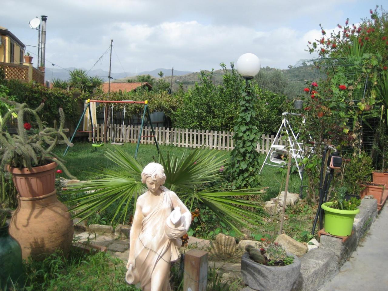 Oasi Del Lago Regalbuto Bagian luar foto