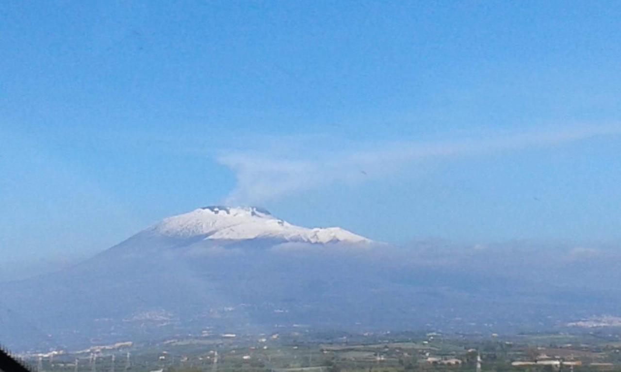 Oasi Del Lago Regalbuto Bagian luar foto
